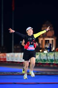 BIB: 45830
                            <button type="button" onclick="openModal(20530356)" class="btn btn-primary btn-sm float-right btn-popup" data-toggle="modal" data-target=".modal-high-quality">
                        <i class="fas fa-shopping-cart"></i> Add to Cart
                    </button>
                                            <button type="button" onclick="isThisMe(20530356, true)" class="btn btn-success btn-sm float-right btn-popup btn-isme hidden" data-toggle="tooltip" data-placement="bottom" title="นี่คือรูปของคุณใช่ไหม คลิกที่นี่เพื่อเอาเข้าอัลบั้ม">
                        <i class="fas fa-plus"></i> Add to album
                    </button>
                    <button type="button" onclick="isThisMe(20530356, false)" class="btn btn-warning btn-sm float-right btn-popup btn-isnotme hidden">
                        <i class="fas fa-ban"></i> Remove from album
                    </button>