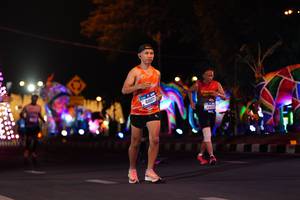 BIB: 41607
                            <button type="button" onclick="openModal(20338822)" class="btn btn-primary btn-sm float-right btn-popup" data-toggle="modal" data-target=".modal-high-quality">
                        <i class="fas fa-shopping-cart"></i> Add to Cart
                    </button>
                                            <button type="button" onclick="isThisMe(20338822, true)" class="btn btn-success btn-sm float-right btn-popup btn-isme hidden" data-toggle="tooltip" data-placement="bottom" title="นี่คือรูปของคุณใช่ไหม คลิกที่นี่เพื่อเอาเข้าอัลบั้ม">
                        <i class="fas fa-plus"></i> Add to album
                    </button>
                    <button type="button" onclick="isThisMe(20338822, false)" class="btn btn-warning btn-sm float-right btn-popup btn-isnotme hidden">
                        <i class="fas fa-ban"></i> Remove from album
                    </button>