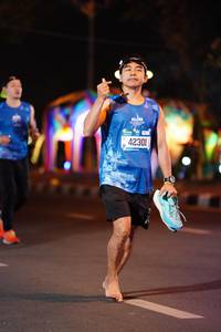 BIB: 42301
                            <button type="button" onclick="openModal(20445958)" class="btn btn-primary btn-sm float-right btn-popup" data-toggle="modal" data-target=".modal-high-quality">
                        <i class="fas fa-shopping-cart"></i> Add to Cart
                    </button>
                                            <button type="button" onclick="isThisMe(20445958, true)" class="btn btn-success btn-sm float-right btn-popup btn-isme hidden" data-toggle="tooltip" data-placement="bottom" title="นี่คือรูปของคุณใช่ไหม คลิกที่นี่เพื่อเอาเข้าอัลบั้ม">
                        <i class="fas fa-plus"></i> Add to album
                    </button>
                    <button type="button" onclick="isThisMe(20445958, false)" class="btn btn-warning btn-sm float-right btn-popup btn-isnotme hidden">
                        <i class="fas fa-ban"></i> Remove from album
                    </button>