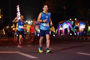 BIB: 42818
                            <button type="button" onclick="openModal(20337116)" class="btn btn-primary btn-sm float-right btn-popup" data-toggle="modal" data-target=".modal-high-quality">
                        <i class="fas fa-shopping-cart"></i> Add to Cart
                    </button>
                                            <button type="button" onclick="isThisMe(20337116, true)" class="btn btn-success btn-sm float-right btn-popup btn-isme hidden" data-toggle="tooltip" data-placement="bottom" title="นี่คือรูปของคุณใช่ไหม คลิกที่นี่เพื่อเอาเข้าอัลบั้ม">
                        <i class="fas fa-plus"></i> Add to album
                    </button>
                    <button type="button" onclick="isThisMe(20337116, false)" class="btn btn-warning btn-sm float-right btn-popup btn-isnotme hidden">
                        <i class="fas fa-ban"></i> Remove from album
                    </button>