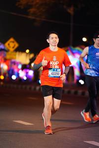 BIB: 42250
                            <button type="button" onclick="openModal(20446091)" class="btn btn-primary btn-sm float-right btn-popup" data-toggle="modal" data-target=".modal-high-quality">
                        <i class="fas fa-shopping-cart"></i> Add to Cart
                    </button>
                                            <button type="button" onclick="isThisMe(20446091, true)" class="btn btn-success btn-sm float-right btn-popup btn-isme hidden" data-toggle="tooltip" data-placement="bottom" title="นี่คือรูปของคุณใช่ไหม คลิกที่นี่เพื่อเอาเข้าอัลบั้ม">
                        <i class="fas fa-plus"></i> Add to album
                    </button>
                    <button type="button" onclick="isThisMe(20446091, false)" class="btn btn-warning btn-sm float-right btn-popup btn-isnotme hidden">
                        <i class="fas fa-ban"></i> Remove from album
                    </button>