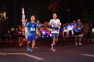 BIB: 4330, 42155, 1055
                            <button type="button" onclick="openModal(20335860)" class="btn btn-primary btn-sm float-right btn-popup" data-toggle="modal" data-target=".modal-high-quality">
                        <i class="fas fa-shopping-cart"></i> Add to Cart
                    </button>
                                            <button type="button" onclick="isThisMe(20335860, true)" class="btn btn-success btn-sm float-right btn-popup btn-isme hidden" data-toggle="tooltip" data-placement="bottom" title="นี่คือรูปของคุณใช่ไหม คลิกที่นี่เพื่อเอาเข้าอัลบั้ม">
                        <i class="fas fa-plus"></i> Add to album
                    </button>
                    <button type="button" onclick="isThisMe(20335860, false)" class="btn btn-warning btn-sm float-right btn-popup btn-isnotme hidden">
                        <i class="fas fa-ban"></i> Remove from album
                    </button>