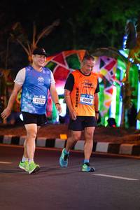 BIB: 43992, 042033
                            <button type="button" onclick="openModal(20421839)" class="btn btn-primary btn-sm float-right btn-popup" data-toggle="modal" data-target=".modal-high-quality">
                        <i class="fas fa-shopping-cart"></i> Add to Cart
                    </button>
                                            <button type="button" onclick="isThisMe(20421839, true)" class="btn btn-success btn-sm float-right btn-popup btn-isme hidden" data-toggle="tooltip" data-placement="bottom" title="นี่คือรูปของคุณใช่ไหม คลิกที่นี่เพื่อเอาเข้าอัลบั้ม">
                        <i class="fas fa-plus"></i> Add to album
                    </button>
                    <button type="button" onclick="isThisMe(20421839, false)" class="btn btn-warning btn-sm float-right btn-popup btn-isnotme hidden">
                        <i class="fas fa-ban"></i> Remove from album
                    </button>
