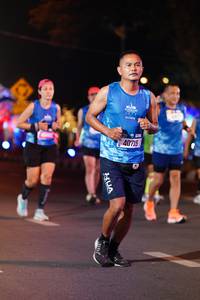 BIB: 1071, 40715
                            <button type="button" onclick="openModal(20420213)" class="btn btn-primary btn-sm float-right btn-popup" data-toggle="modal" data-target=".modal-high-quality">
                        <i class="fas fa-shopping-cart"></i> Add to Cart
                    </button>
                                            <button type="button" onclick="isThisMe(20420213, true)" class="btn btn-success btn-sm float-right btn-popup btn-isme hidden" data-toggle="tooltip" data-placement="bottom" title="นี่คือรูปของคุณใช่ไหม คลิกที่นี่เพื่อเอาเข้าอัลบั้ม">
                        <i class="fas fa-plus"></i> Add to album
                    </button>
                    <button type="button" onclick="isThisMe(20420213, false)" class="btn btn-warning btn-sm float-right btn-popup btn-isnotme hidden">
                        <i class="fas fa-ban"></i> Remove from album
                    </button>