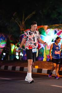 BIB: 469, 45588
                            <button type="button" onclick="openModal(20423388)" class="btn btn-primary btn-sm float-right btn-popup" data-toggle="modal" data-target=".modal-high-quality">
                        <i class="fas fa-shopping-cart"></i> Add to Cart
                    </button>
                                            <button type="button" onclick="isThisMe(20423388, true)" class="btn btn-success btn-sm float-right btn-popup btn-isme hidden" data-toggle="tooltip" data-placement="bottom" title="นี่คือรูปของคุณใช่ไหม คลิกที่นี่เพื่อเอาเข้าอัลบั้ม">
                        <i class="fas fa-plus"></i> Add to album
                    </button>
                    <button type="button" onclick="isThisMe(20423388, false)" class="btn btn-warning btn-sm float-right btn-popup btn-isnotme hidden">
                        <i class="fas fa-ban"></i> Remove from album
                    </button>
