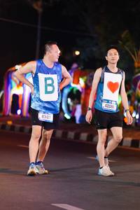 BIB: 83417, 42086
                            <button type="button" onclick="openModal(19947976)" class="btn btn-primary btn-sm float-right btn-popup" data-toggle="modal" data-target=".modal-high-quality">
                        <i class="fas fa-shopping-cart"></i> Add to Cart
                    </button>
                                            <button type="button" onclick="isThisMe(19947976, true)" class="btn btn-success btn-sm float-right btn-popup btn-isme hidden" data-toggle="tooltip" data-placement="bottom" title="นี่คือรูปของคุณใช่ไหม คลิกที่นี่เพื่อเอาเข้าอัลบั้ม">
                        <i class="fas fa-plus"></i> Add to album
                    </button>
                    <button type="button" onclick="isThisMe(19947976, false)" class="btn btn-warning btn-sm float-right btn-popup btn-isnotme hidden">
                        <i class="fas fa-ban"></i> Remove from album
                    </button>