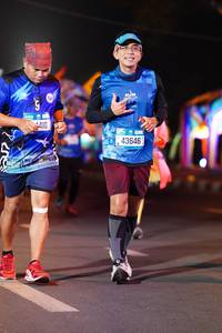 BIB: 410, 43646
                            <button type="button" onclick="openModal(19916705)" class="btn btn-primary btn-sm float-right btn-popup" data-toggle="modal" data-target=".modal-high-quality">
                        <i class="fas fa-shopping-cart"></i> Add to Cart
                    </button>
                                            <button type="button" onclick="isThisMe(19916705, true)" class="btn btn-success btn-sm float-right btn-popup btn-isme hidden" data-toggle="tooltip" data-placement="bottom" title="นี่คือรูปของคุณใช่ไหม คลิกที่นี่เพื่อเอาเข้าอัลบั้ม">
                        <i class="fas fa-plus"></i> Add to album
                    </button>
                    <button type="button" onclick="isThisMe(19916705, false)" class="btn btn-warning btn-sm float-right btn-popup btn-isnotme hidden">
                        <i class="fas fa-ban"></i> Remove from album
                    </button>