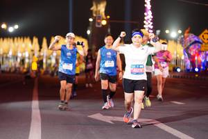 BIB: 45279
                            <button type="button" onclick="openModal(19976597)" class="btn btn-primary btn-sm float-right btn-popup" data-toggle="modal" data-target=".modal-high-quality">
                        <i class="fas fa-shopping-cart"></i> Add to Cart
                    </button>
                                            <button type="button" onclick="isThisMe(19976597, true)" class="btn btn-success btn-sm float-right btn-popup btn-isme hidden" data-toggle="tooltip" data-placement="bottom" title="นี่คือรูปของคุณใช่ไหม คลิกที่นี่เพื่อเอาเข้าอัลบั้ม">
                        <i class="fas fa-plus"></i> Add to album
                    </button>
                    <button type="button" onclick="isThisMe(19976597, false)" class="btn btn-warning btn-sm float-right btn-popup btn-isnotme hidden">
                        <i class="fas fa-ban"></i> Remove from album
                    </button>