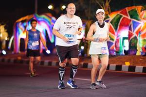 BIB: 4040
                            <button type="button" onclick="openModal(19903748)" class="btn btn-primary btn-sm float-right btn-popup" data-toggle="modal" data-target=".modal-high-quality">
                        <i class="fas fa-shopping-cart"></i> Add to Cart
                    </button>
                                            <button type="button" onclick="isThisMe(19903748, true)" class="btn btn-success btn-sm float-right btn-popup btn-isme hidden" data-toggle="tooltip" data-placement="bottom" title="นี่คือรูปของคุณใช่ไหม คลิกที่นี่เพื่อเอาเข้าอัลบั้ม">
                        <i class="fas fa-plus"></i> Add to album
                    </button>
                    <button type="button" onclick="isThisMe(19903748, false)" class="btn btn-warning btn-sm float-right btn-popup btn-isnotme hidden">
                        <i class="fas fa-ban"></i> Remove from album
                    </button>