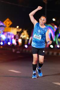 BIB: 42595
                            <button type="button" onclick="openModal(20013070)" class="btn btn-primary btn-sm float-right btn-popup" data-toggle="modal" data-target=".modal-high-quality">
                        <i class="fas fa-shopping-cart"></i> Add to Cart
                    </button>
                                            <button type="button" onclick="isThisMe(20013070, true)" class="btn btn-success btn-sm float-right btn-popup btn-isme hidden" data-toggle="tooltip" data-placement="bottom" title="นี่คือรูปของคุณใช่ไหม คลิกที่นี่เพื่อเอาเข้าอัลบั้ม">
                        <i class="fas fa-plus"></i> Add to album
                    </button>
                    <button type="button" onclick="isThisMe(20013070, false)" class="btn btn-warning btn-sm float-right btn-popup btn-isnotme hidden">
                        <i class="fas fa-ban"></i> Remove from album
                    </button>