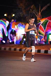 BIB: 1784
                            <button type="button" onclick="openModal(19904287)" class="btn btn-primary btn-sm float-right btn-popup" data-toggle="modal" data-target=".modal-high-quality">
                        <i class="fas fa-shopping-cart"></i> Add to Cart
                    </button>
                                            <button type="button" onclick="isThisMe(19904287, true)" class="btn btn-success btn-sm float-right btn-popup btn-isme hidden" data-toggle="tooltip" data-placement="bottom" title="นี่คือรูปของคุณใช่ไหม คลิกที่นี่เพื่อเอาเข้าอัลบั้ม">
                        <i class="fas fa-plus"></i> Add to album
                    </button>
                    <button type="button" onclick="isThisMe(19904287, false)" class="btn btn-warning btn-sm float-right btn-popup btn-isnotme hidden">
                        <i class="fas fa-ban"></i> Remove from album
                    </button>