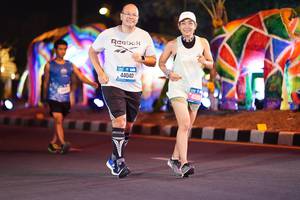 BIB: 44040, 45851
                            <button type="button" onclick="openModal(19903693)" class="btn btn-primary btn-sm float-right btn-popup" data-toggle="modal" data-target=".modal-high-quality">
                        <i class="fas fa-shopping-cart"></i> Add to Cart
                    </button>
                                            <button type="button" onclick="isThisMe(19903693, true)" class="btn btn-success btn-sm float-right btn-popup btn-isme hidden" data-toggle="tooltip" data-placement="bottom" title="นี่คือรูปของคุณใช่ไหม คลิกที่นี่เพื่อเอาเข้าอัลบั้ม">
                        <i class="fas fa-plus"></i> Add to album
                    </button>
                    <button type="button" onclick="isThisMe(19903693, false)" class="btn btn-warning btn-sm float-right btn-popup btn-isnotme hidden">
                        <i class="fas fa-ban"></i> Remove from album
                    </button>