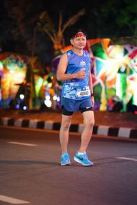 BIB: 41940
                            <button type="button" onclick="openModal(19941206)" class="btn btn-primary btn-sm float-right btn-popup" data-toggle="modal" data-target=".modal-high-quality">
                        <i class="fas fa-shopping-cart"></i> Add to Cart
                    </button>
                                            <button type="button" onclick="isThisMe(19941206, true)" class="btn btn-success btn-sm float-right btn-popup btn-isme hidden" data-toggle="tooltip" data-placement="bottom" title="นี่คือรูปของคุณใช่ไหม คลิกที่นี่เพื่อเอาเข้าอัลบั้ม">
                        <i class="fas fa-plus"></i> Add to album
                    </button>
                    <button type="button" onclick="isThisMe(19941206, false)" class="btn btn-warning btn-sm float-right btn-popup btn-isnotme hidden">
                        <i class="fas fa-ban"></i> Remove from album
                    </button>