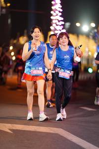 BIB: 45768, 45765
                            <button type="button" onclick="openModal(20105684)" class="btn btn-primary btn-sm float-right btn-popup" data-toggle="modal" data-target=".modal-high-quality">
                        <i class="fas fa-shopping-cart"></i> Add to Cart
                    </button>
                                            <button type="button" onclick="isThisMe(20105684, true)" class="btn btn-success btn-sm float-right btn-popup btn-isme hidden" data-toggle="tooltip" data-placement="bottom" title="นี่คือรูปของคุณใช่ไหม คลิกที่นี่เพื่อเอาเข้าอัลบั้ม">
                        <i class="fas fa-plus"></i> Add to album
                    </button>
                    <button type="button" onclick="isThisMe(20105684, false)" class="btn btn-warning btn-sm float-right btn-popup btn-isnotme hidden">
                        <i class="fas fa-ban"></i> Remove from album
                    </button>