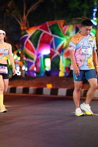 BIB: 4528, 426
                            <button type="button" onclick="openModal(20109096)" class="btn btn-primary btn-sm float-right btn-popup" data-toggle="modal" data-target=".modal-high-quality">
                        <i class="fas fa-shopping-cart"></i> Add to Cart
                    </button>
                                            <button type="button" onclick="isThisMe(20109096, true)" class="btn btn-success btn-sm float-right btn-popup btn-isme hidden" data-toggle="tooltip" data-placement="bottom" title="นี่คือรูปของคุณใช่ไหม คลิกที่นี่เพื่อเอาเข้าอัลบั้ม">
                        <i class="fas fa-plus"></i> Add to album
                    </button>
                    <button type="button" onclick="isThisMe(20109096, false)" class="btn btn-warning btn-sm float-right btn-popup btn-isnotme hidden">
                        <i class="fas fa-ban"></i> Remove from album
                    </button>