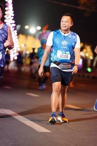 BIB: 42109
                            <button type="button" onclick="openModal(20111167)" class="btn btn-primary btn-sm float-right btn-popup" data-toggle="modal" data-target=".modal-high-quality">
                        <i class="fas fa-shopping-cart"></i> Add to Cart
                    </button>
                                            <button type="button" onclick="isThisMe(20111167, true)" class="btn btn-success btn-sm float-right btn-popup btn-isme hidden" data-toggle="tooltip" data-placement="bottom" title="นี่คือรูปของคุณใช่ไหม คลิกที่นี่เพื่อเอาเข้าอัลบั้ม">
                        <i class="fas fa-plus"></i> Add to album
                    </button>
                    <button type="button" onclick="isThisMe(20111167, false)" class="btn btn-warning btn-sm float-right btn-popup btn-isnotme hidden">
                        <i class="fas fa-ban"></i> Remove from album
                    </button>