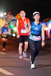 BIB: 1979, 45192
                            <button type="button" onclick="openModal(20100152)" class="btn btn-primary btn-sm float-right btn-popup" data-toggle="modal" data-target=".modal-high-quality">
                        <i class="fas fa-shopping-cart"></i> Add to Cart
                    </button>
                                            <button type="button" onclick="isThisMe(20100152, true)" class="btn btn-success btn-sm float-right btn-popup btn-isme hidden" data-toggle="tooltip" data-placement="bottom" title="นี่คือรูปของคุณใช่ไหม คลิกที่นี่เพื่อเอาเข้าอัลบั้ม">
                        <i class="fas fa-plus"></i> Add to album
                    </button>
                    <button type="button" onclick="isThisMe(20100152, false)" class="btn btn-warning btn-sm float-right btn-popup btn-isnotme hidden">
                        <i class="fas fa-ban"></i> Remove from album
                    </button>