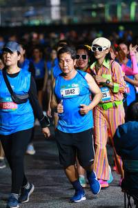 BIB: 15216, 11142
                            <button type="button" onclick="openModal(20185917)" class="btn btn-primary btn-sm float-right btn-popup" data-toggle="modal" data-target=".modal-high-quality">
                        <i class="fas fa-shopping-cart"></i> Add to Cart
                    </button>
                                            <button type="button" onclick="isThisMe(20185917, true)" class="btn btn-success btn-sm float-right btn-popup btn-isme hidden" data-toggle="tooltip" data-placement="bottom" title="นี่คือรูปของคุณใช่ไหม คลิกที่นี่เพื่อเอาเข้าอัลบั้ม">
                        <i class="fas fa-plus"></i> Add to album
                    </button>
                    <button type="button" onclick="isThisMe(20185917, false)" class="btn btn-warning btn-sm float-right btn-popup btn-isnotme hidden">
                        <i class="fas fa-ban"></i> Remove from album
                    </button>