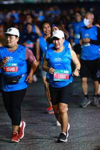 BIB: 15140, 13611
                            <button type="button" onclick="openModal(20204960)" class="btn btn-primary btn-sm float-right btn-popup" data-toggle="modal" data-target=".modal-high-quality">
                        <i class="fas fa-shopping-cart"></i> Add to Cart
                    </button>
                                            <button type="button" onclick="isThisMe(20204960, true)" class="btn btn-success btn-sm float-right btn-popup btn-isme hidden" data-toggle="tooltip" data-placement="bottom" title="นี่คือรูปของคุณใช่ไหม คลิกที่นี่เพื่อเอาเข้าอัลบั้ม">
                        <i class="fas fa-plus"></i> Add to album
                    </button>
                    <button type="button" onclick="isThisMe(20204960, false)" class="btn btn-warning btn-sm float-right btn-popup btn-isnotme hidden">
                        <i class="fas fa-ban"></i> Remove from album
                    </button>