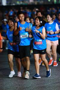 BIB: 10297, 14424
                            <button type="button" onclick="openModal(20214815)" class="btn btn-primary btn-sm float-right btn-popup" data-toggle="modal" data-target=".modal-high-quality">
                        <i class="fas fa-shopping-cart"></i> Add to Cart
                    </button>
                                            <button type="button" onclick="isThisMe(20214815, true)" class="btn btn-success btn-sm float-right btn-popup btn-isme hidden" data-toggle="tooltip" data-placement="bottom" title="นี่คือรูปของคุณใช่ไหม คลิกที่นี่เพื่อเอาเข้าอัลบั้ม">
                        <i class="fas fa-plus"></i> Add to album
                    </button>
                    <button type="button" onclick="isThisMe(20214815, false)" class="btn btn-warning btn-sm float-right btn-popup btn-isnotme hidden">
                        <i class="fas fa-ban"></i> Remove from album
                    </button>