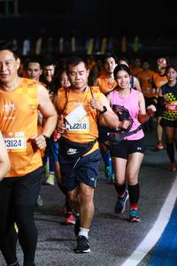 BIB: 3124, 22268, 2810
                            <button type="button" onclick="openModal(20591844)" class="btn btn-primary btn-sm float-right btn-popup" data-toggle="modal" data-target=".modal-high-quality">
                        <i class="fas fa-shopping-cart"></i> Add to Cart
                    </button>
                                            <button type="button" onclick="isThisMe(20591844, true)" class="btn btn-success btn-sm float-right btn-popup btn-isme hidden" data-toggle="tooltip" data-placement="bottom" title="นี่คือรูปของคุณใช่ไหม คลิกที่นี่เพื่อเอาเข้าอัลบั้ม">
                        <i class="fas fa-plus"></i> Add to album
                    </button>
                    <button type="button" onclick="isThisMe(20591844, false)" class="btn btn-warning btn-sm float-right btn-popup btn-isnotme hidden">
                        <i class="fas fa-ban"></i> Remove from album
                    </button>