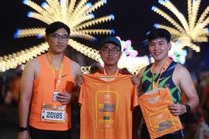 BIB: 20185, 1666, 2021
                            <button type="button" onclick="openModal(20757795)" class="btn btn-primary btn-sm float-right btn-popup" data-toggle="modal" data-target=".modal-high-quality">
                        <i class="fas fa-shopping-cart"></i> Add to Cart
                    </button>
                                            <button type="button" onclick="isThisMe(20757795, true)" class="btn btn-success btn-sm float-right btn-popup btn-isme hidden" data-toggle="tooltip" data-placement="bottom" title="นี่คือรูปของคุณใช่ไหม คลิกที่นี่เพื่อเอาเข้าอัลบั้ม">
                        <i class="fas fa-plus"></i> Add to album
                    </button>
                    <button type="button" onclick="isThisMe(20757795, false)" class="btn btn-warning btn-sm float-right btn-popup btn-isnotme hidden">
                        <i class="fas fa-ban"></i> Remove from album
                    </button>