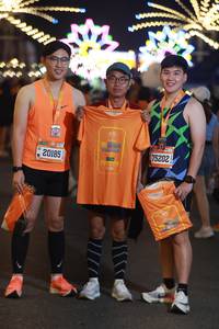 BIB: 20185, 75202
                            <button type="button" onclick="openModal(20757429)" class="btn btn-primary btn-sm float-right btn-popup" data-toggle="modal" data-target=".modal-high-quality">
                        <i class="fas fa-shopping-cart"></i> Add to Cart
                    </button>
                                            <button type="button" onclick="isThisMe(20757429, true)" class="btn btn-success btn-sm float-right btn-popup btn-isme hidden" data-toggle="tooltip" data-placement="bottom" title="นี่คือรูปของคุณใช่ไหม คลิกที่นี่เพื่อเอาเข้าอัลบั้ม">
                        <i class="fas fa-plus"></i> Add to album
                    </button>
                    <button type="button" onclick="isThisMe(20757429, false)" class="btn btn-warning btn-sm float-right btn-popup btn-isnotme hidden">
                        <i class="fas fa-ban"></i> Remove from album
                    </button>