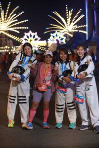 BIB: 26090, 13047, 13136
                            <button type="button" onclick="openModal(20765330)" class="btn btn-primary btn-sm float-right btn-popup" data-toggle="modal" data-target=".modal-high-quality">
                        <i class="fas fa-shopping-cart"></i> Add to Cart
                    </button>
                                            <button type="button" onclick="isThisMe(20765330, true)" class="btn btn-success btn-sm float-right btn-popup btn-isme hidden" data-toggle="tooltip" data-placement="bottom" title="นี่คือรูปของคุณใช่ไหม คลิกที่นี่เพื่อเอาเข้าอัลบั้ม">
                        <i class="fas fa-plus"></i> Add to album
                    </button>
                    <button type="button" onclick="isThisMe(20765330, false)" class="btn btn-warning btn-sm float-right btn-popup btn-isnotme hidden">
                        <i class="fas fa-ban"></i> Remove from album
                    </button>