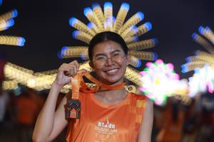 BIB: 100, 2023
                            <button type="button" onclick="openModal(20761053)" class="btn btn-primary btn-sm float-right btn-popup" data-toggle="modal" data-target=".modal-high-quality">
                        <i class="fas fa-shopping-cart"></i> Add to Cart
                    </button>
                                            <button type="button" onclick="isThisMe(20761053, true)" class="btn btn-success btn-sm float-right btn-popup btn-isme hidden" data-toggle="tooltip" data-placement="bottom" title="นี่คือรูปของคุณใช่ไหม คลิกที่นี่เพื่อเอาเข้าอัลบั้ม">
                        <i class="fas fa-plus"></i> Add to album
                    </button>
                    <button type="button" onclick="isThisMe(20761053, false)" class="btn btn-warning btn-sm float-right btn-popup btn-isnotme hidden">
                        <i class="fas fa-ban"></i> Remove from album
                    </button>