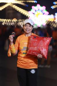 BIB: 202
                            <button type="button" onclick="openModal(20756218)" class="btn btn-primary btn-sm float-right btn-popup" data-toggle="modal" data-target=".modal-high-quality">
                        <i class="fas fa-shopping-cart"></i> Add to Cart
                    </button>
                                            <button type="button" onclick="isThisMe(20756218, true)" class="btn btn-success btn-sm float-right btn-popup btn-isme hidden" data-toggle="tooltip" data-placement="bottom" title="นี่คือรูปของคุณใช่ไหม คลิกที่นี่เพื่อเอาเข้าอัลบั้ม">
                        <i class="fas fa-plus"></i> Add to album
                    </button>
                    <button type="button" onclick="isThisMe(20756218, false)" class="btn btn-warning btn-sm float-right btn-popup btn-isnotme hidden">
                        <i class="fas fa-ban"></i> Remove from album
                    </button>