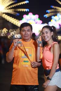 BIB: 907, 2023, 211
                            <button type="button" onclick="openModal(20766216)" class="btn btn-primary btn-sm float-right btn-popup" data-toggle="modal" data-target=".modal-high-quality">
                        <i class="fas fa-shopping-cart"></i> Add to Cart
                    </button>
                                            <button type="button" onclick="isThisMe(20766216, true)" class="btn btn-success btn-sm float-right btn-popup btn-isme hidden" data-toggle="tooltip" data-placement="bottom" title="นี่คือรูปของคุณใช่ไหม คลิกที่นี่เพื่อเอาเข้าอัลบั้ม">
                        <i class="fas fa-plus"></i> Add to album
                    </button>
                    <button type="button" onclick="isThisMe(20766216, false)" class="btn btn-warning btn-sm float-right btn-popup btn-isnotme hidden">
                        <i class="fas fa-ban"></i> Remove from album
                    </button>