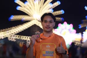 BIB: 10000, 202, 2023
                            <button type="button" onclick="openModal(20816311)" class="btn btn-primary btn-sm float-right btn-popup" data-toggle="modal" data-target=".modal-high-quality">
                        <i class="fas fa-shopping-cart"></i> Add to Cart
                    </button>
                                            <button type="button" onclick="isThisMe(20816311, true)" class="btn btn-success btn-sm float-right btn-popup btn-isme hidden" data-toggle="tooltip" data-placement="bottom" title="นี่คือรูปของคุณใช่ไหม คลิกที่นี่เพื่อเอาเข้าอัลบั้ม">
                        <i class="fas fa-plus"></i> Add to album
                    </button>
                    <button type="button" onclick="isThisMe(20816311, false)" class="btn btn-warning btn-sm float-right btn-popup btn-isnotme hidden">
                        <i class="fas fa-ban"></i> Remove from album
                    </button>
