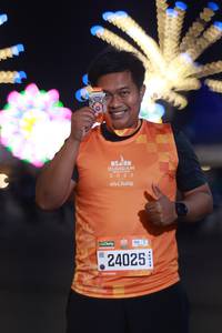 BIB: 2023, 24025
                            <button type="button" onclick="openModal(20819948)" class="btn btn-primary btn-sm float-right btn-popup" data-toggle="modal" data-target=".modal-high-quality">
                        <i class="fas fa-shopping-cart"></i> Add to Cart
                    </button>
                                            <button type="button" onclick="isThisMe(20819948, true)" class="btn btn-success btn-sm float-right btn-popup btn-isme hidden" data-toggle="tooltip" data-placement="bottom" title="นี่คือรูปของคุณใช่ไหม คลิกที่นี่เพื่อเอาเข้าอัลบั้ม">
                        <i class="fas fa-plus"></i> Add to album
                    </button>
                    <button type="button" onclick="isThisMe(20819948, false)" class="btn btn-warning btn-sm float-right btn-popup btn-isnotme hidden">
                        <i class="fas fa-ban"></i> Remove from album
                    </button>