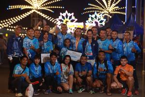 BIB: 750, 000, 113
                            <button type="button" onclick="openModal(20817856)" class="btn btn-primary btn-sm float-right btn-popup" data-toggle="modal" data-target=".modal-high-quality">
                        <i class="fas fa-shopping-cart"></i> Add to Cart
                    </button>
                                            <button type="button" onclick="isThisMe(20817856, true)" class="btn btn-success btn-sm float-right btn-popup btn-isme hidden" data-toggle="tooltip" data-placement="bottom" title="นี่คือรูปของคุณใช่ไหม คลิกที่นี่เพื่อเอาเข้าอัลบั้ม">
                        <i class="fas fa-plus"></i> Add to album
                    </button>
                    <button type="button" onclick="isThisMe(20817856, false)" class="btn btn-warning btn-sm float-right btn-popup btn-isnotme hidden">
                        <i class="fas fa-ban"></i> Remove from album
                    </button>