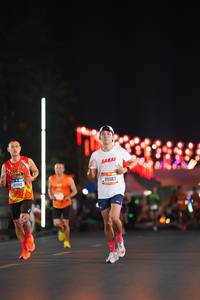 BIB: 41080, 20567
                            <button type="button" onclick="openModal(19754472)" class="btn btn-primary btn-sm float-right btn-popup" data-toggle="modal" data-target=".modal-high-quality">
                        <i class="fas fa-shopping-cart"></i> Add to Cart
                    </button>
                                            <button type="button" onclick="isThisMe(19754472, true)" class="btn btn-success btn-sm float-right btn-popup btn-isme hidden" data-toggle="tooltip" data-placement="bottom" title="นี่คือรูปของคุณใช่ไหม คลิกที่นี่เพื่อเอาเข้าอัลบั้ม">
                        <i class="fas fa-plus"></i> Add to album
                    </button>
                    <button type="button" onclick="isThisMe(19754472, false)" class="btn btn-warning btn-sm float-right btn-popup btn-isnotme hidden">
                        <i class="fas fa-ban"></i> Remove from album
                    </button>