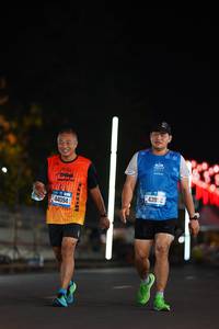 BIB: 2011, 439921
                            <button type="button" onclick="openModal(20293333)" class="btn btn-primary btn-sm float-right btn-popup" data-toggle="modal" data-target=".modal-high-quality">
                        <i class="fas fa-shopping-cart"></i> Add to Cart
                    </button>
                                            <button type="button" onclick="isThisMe(20293333, true)" class="btn btn-success btn-sm float-right btn-popup btn-isme hidden" data-toggle="tooltip" data-placement="bottom" title="นี่คือรูปของคุณใช่ไหม คลิกที่นี่เพื่อเอาเข้าอัลบั้ม">
                        <i class="fas fa-plus"></i> Add to album
                    </button>
                    <button type="button" onclick="isThisMe(20293333, false)" class="btn btn-warning btn-sm float-right btn-popup btn-isnotme hidden">
                        <i class="fas fa-ban"></i> Remove from album
                    </button>
