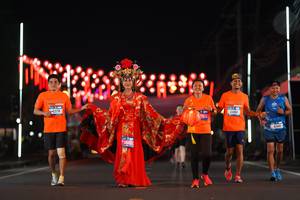 BIB: 133, 43174, 0799, 684, 763, 43160, 440
                            <button type="button" onclick="openModal(20214288)" class="btn btn-primary btn-sm float-right btn-popup" data-toggle="modal" data-target=".modal-high-quality">
                        <i class="fas fa-shopping-cart"></i> Add to Cart
                    </button>
                                            <button type="button" onclick="isThisMe(20214288, true)" class="btn btn-success btn-sm float-right btn-popup btn-isme hidden" data-toggle="tooltip" data-placement="bottom" title="นี่คือรูปของคุณใช่ไหม คลิกที่นี่เพื่อเอาเข้าอัลบั้ม">
                        <i class="fas fa-plus"></i> Add to album
                    </button>
                    <button type="button" onclick="isThisMe(20214288, false)" class="btn btn-warning btn-sm float-right btn-popup btn-isnotme hidden">
                        <i class="fas fa-ban"></i> Remove from album
                    </button>