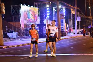 BIB: 187, 41020
                            <button type="button" onclick="openModal(21397112)" class="btn btn-primary btn-sm float-right btn-popup" data-toggle="modal" data-target=".modal-high-quality">
                        <i class="fas fa-shopping-cart"></i> Add to Cart
                    </button>
                                            <button type="button" onclick="isThisMe(21397112, true)" class="btn btn-success btn-sm float-right btn-popup btn-isme hidden" data-toggle="tooltip" data-placement="bottom" title="นี่คือรูปของคุณใช่ไหม คลิกที่นี่เพื่อเอาเข้าอัลบั้ม">
                        <i class="fas fa-plus"></i> Add to album
                    </button>
                    <button type="button" onclick="isThisMe(21397112, false)" class="btn btn-warning btn-sm float-right btn-popup btn-isnotme hidden">
                        <i class="fas fa-ban"></i> Remove from album
                    </button>