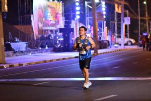 BIB: 679
                            <button type="button" onclick="openModal(21396045)" class="btn btn-primary btn-sm float-right btn-popup" data-toggle="modal" data-target=".modal-high-quality">
                        <i class="fas fa-shopping-cart"></i> Add to Cart
                    </button>
                                            <button type="button" onclick="isThisMe(21396045, true)" class="btn btn-success btn-sm float-right btn-popup btn-isme hidden" data-toggle="tooltip" data-placement="bottom" title="นี่คือรูปของคุณใช่ไหม คลิกที่นี่เพื่อเอาเข้าอัลบั้ม">
                        <i class="fas fa-plus"></i> Add to album
                    </button>
                    <button type="button" onclick="isThisMe(21396045, false)" class="btn btn-warning btn-sm float-right btn-popup btn-isnotme hidden">
                        <i class="fas fa-ban"></i> Remove from album
                    </button>