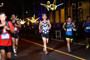 BIB: 40538, 40136, 41421, 41704
                            <button type="button" onclick="openModal(20048976)" class="btn btn-primary btn-sm float-right btn-popup" data-toggle="modal" data-target=".modal-high-quality">
                        <i class="fas fa-shopping-cart"></i> Add to Cart
                    </button>
                                            <button type="button" onclick="isThisMe(20048976, true)" class="btn btn-success btn-sm float-right btn-popup btn-isme hidden" data-toggle="tooltip" data-placement="bottom" title="นี่คือรูปของคุณใช่ไหม คลิกที่นี่เพื่อเอาเข้าอัลบั้ม">
                        <i class="fas fa-plus"></i> Add to album
                    </button>
                    <button type="button" onclick="isThisMe(20048976, false)" class="btn btn-warning btn-sm float-right btn-popup btn-isnotme hidden">
                        <i class="fas fa-ban"></i> Remove from album
                    </button>