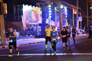 BIB: 43488, 454941
                            <button type="button" onclick="openModal(21394009)" class="btn btn-primary btn-sm float-right btn-popup" data-toggle="modal" data-target=".modal-high-quality">
                        <i class="fas fa-shopping-cart"></i> Add to Cart
                    </button>
                                            <button type="button" onclick="isThisMe(21394009, true)" class="btn btn-success btn-sm float-right btn-popup btn-isme hidden" data-toggle="tooltip" data-placement="bottom" title="นี่คือรูปของคุณใช่ไหม คลิกที่นี่เพื่อเอาเข้าอัลบั้ม">
                        <i class="fas fa-plus"></i> Add to album
                    </button>
                    <button type="button" onclick="isThisMe(21394009, false)" class="btn btn-warning btn-sm float-right btn-popup btn-isnotme hidden">
                        <i class="fas fa-ban"></i> Remove from album
                    </button>