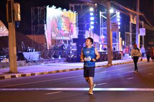 BIB: 4030
                            <button type="button" onclick="openModal(21397529)" class="btn btn-primary btn-sm float-right btn-popup" data-toggle="modal" data-target=".modal-high-quality">
                        <i class="fas fa-shopping-cart"></i> Add to Cart
                    </button>
                                            <button type="button" onclick="isThisMe(21397529, true)" class="btn btn-success btn-sm float-right btn-popup btn-isme hidden" data-toggle="tooltip" data-placement="bottom" title="นี่คือรูปของคุณใช่ไหม คลิกที่นี่เพื่อเอาเข้าอัลบั้ม">
                        <i class="fas fa-plus"></i> Add to album
                    </button>
                    <button type="button" onclick="isThisMe(21397529, false)" class="btn btn-warning btn-sm float-right btn-popup btn-isnotme hidden">
                        <i class="fas fa-ban"></i> Remove from album
                    </button>