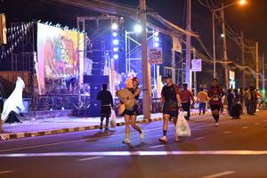 BIB: 48985
                            <button type="button" onclick="openModal(21390635)" class="btn btn-primary btn-sm float-right btn-popup" data-toggle="modal" data-target=".modal-high-quality">
                        <i class="fas fa-shopping-cart"></i> Add to Cart
                    </button>
                                            <button type="button" onclick="isThisMe(21390635, true)" class="btn btn-success btn-sm float-right btn-popup btn-isme hidden" data-toggle="tooltip" data-placement="bottom" title="นี่คือรูปของคุณใช่ไหม คลิกที่นี่เพื่อเอาเข้าอัลบั้ม">
                        <i class="fas fa-plus"></i> Add to album
                    </button>
                    <button type="button" onclick="isThisMe(21390635, false)" class="btn btn-warning btn-sm float-right btn-popup btn-isnotme hidden">
                        <i class="fas fa-ban"></i> Remove from album
                    </button>