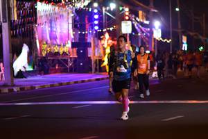 BIB: 20120
                            <button type="button" onclick="openModal(21372621)" class="btn btn-primary btn-sm float-right btn-popup" data-toggle="modal" data-target=".modal-high-quality">
                        <i class="fas fa-shopping-cart"></i> Add to Cart
                    </button>
                                            <button type="button" onclick="isThisMe(21372621, true)" class="btn btn-success btn-sm float-right btn-popup btn-isme hidden" data-toggle="tooltip" data-placement="bottom" title="นี่คือรูปของคุณใช่ไหม คลิกที่นี่เพื่อเอาเข้าอัลบั้ม">
                        <i class="fas fa-plus"></i> Add to album
                    </button>
                    <button type="button" onclick="isThisMe(21372621, false)" class="btn btn-warning btn-sm float-right btn-popup btn-isnotme hidden">
                        <i class="fas fa-ban"></i> Remove from album
                    </button>