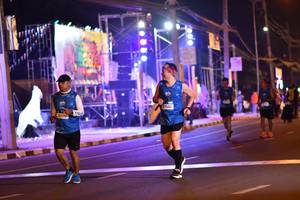 BIB: 990
                            <button type="button" onclick="openModal(21389086)" class="btn btn-primary btn-sm float-right btn-popup" data-toggle="modal" data-target=".modal-high-quality">
                        <i class="fas fa-shopping-cart"></i> Add to Cart
                    </button>
                                            <button type="button" onclick="isThisMe(21389086, true)" class="btn btn-success btn-sm float-right btn-popup btn-isme hidden" data-toggle="tooltip" data-placement="bottom" title="นี่คือรูปของคุณใช่ไหม คลิกที่นี่เพื่อเอาเข้าอัลบั้ม">
                        <i class="fas fa-plus"></i> Add to album
                    </button>
                    <button type="button" onclick="isThisMe(21389086, false)" class="btn btn-warning btn-sm float-right btn-popup btn-isnotme hidden">
                        <i class="fas fa-ban"></i> Remove from album
                    </button>