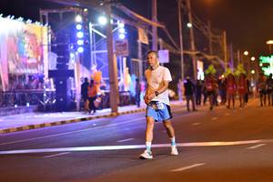 BIB: 6210
                            <button type="button" onclick="openModal(21390196)" class="btn btn-primary btn-sm float-right btn-popup" data-toggle="modal" data-target=".modal-high-quality">
                        <i class="fas fa-shopping-cart"></i> Add to Cart
                    </button>
                                            <button type="button" onclick="isThisMe(21390196, true)" class="btn btn-success btn-sm float-right btn-popup btn-isme hidden" data-toggle="tooltip" data-placement="bottom" title="นี่คือรูปของคุณใช่ไหม คลิกที่นี่เพื่อเอาเข้าอัลบั้ม">
                        <i class="fas fa-plus"></i> Add to album
                    </button>
                    <button type="button" onclick="isThisMe(21390196, false)" class="btn btn-warning btn-sm float-right btn-popup btn-isnotme hidden">
                        <i class="fas fa-ban"></i> Remove from album
                    </button>