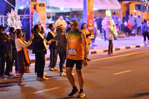 BIB: 43589
                            <button type="button" onclick="openModal(21385798)" class="btn btn-primary btn-sm float-right btn-popup" data-toggle="modal" data-target=".modal-high-quality">
                        <i class="fas fa-shopping-cart"></i> Add to Cart
                    </button>
                                            <button type="button" onclick="isThisMe(21385798, true)" class="btn btn-success btn-sm float-right btn-popup btn-isme hidden" data-toggle="tooltip" data-placement="bottom" title="นี่คือรูปของคุณใช่ไหม คลิกที่นี่เพื่อเอาเข้าอัลบั้ม">
                        <i class="fas fa-plus"></i> Add to album
                    </button>
                    <button type="button" onclick="isThisMe(21385798, false)" class="btn btn-warning btn-sm float-right btn-popup btn-isnotme hidden">
                        <i class="fas fa-ban"></i> Remove from album
                    </button>