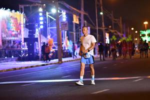 BIB: 3179
                            <button type="button" onclick="openModal(21390178)" class="btn btn-primary btn-sm float-right btn-popup" data-toggle="modal" data-target=".modal-high-quality">
                        <i class="fas fa-shopping-cart"></i> Add to Cart
                    </button>
                                            <button type="button" onclick="isThisMe(21390178, true)" class="btn btn-success btn-sm float-right btn-popup btn-isme hidden" data-toggle="tooltip" data-placement="bottom" title="นี่คือรูปของคุณใช่ไหม คลิกที่นี่เพื่อเอาเข้าอัลบั้ม">
                        <i class="fas fa-plus"></i> Add to album
                    </button>
                    <button type="button" onclick="isThisMe(21390178, false)" class="btn btn-warning btn-sm float-right btn-popup btn-isnotme hidden">
                        <i class="fas fa-ban"></i> Remove from album
                    </button>