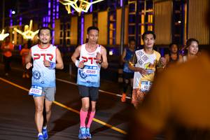 BIB: 41520, 40689
                            <button type="button" onclick="openModal(21233319)" class="btn btn-primary btn-sm float-right btn-popup" data-toggle="modal" data-target=".modal-high-quality">
                        <i class="fas fa-shopping-cart"></i> Add to Cart
                    </button>
                                            <button type="button" onclick="isThisMe(21233319, true)" class="btn btn-success btn-sm float-right btn-popup btn-isme hidden" data-toggle="tooltip" data-placement="bottom" title="นี่คือรูปของคุณใช่ไหม คลิกที่นี่เพื่อเอาเข้าอัลบั้ม">
                        <i class="fas fa-plus"></i> Add to album
                    </button>
                    <button type="button" onclick="isThisMe(21233319, false)" class="btn btn-warning btn-sm float-right btn-popup btn-isnotme hidden">
                        <i class="fas fa-ban"></i> Remove from album
                    </button>