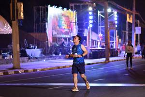 BIB: 
                            <button type="button" onclick="openModal(21397574)" class="btn btn-primary btn-sm float-right btn-popup" data-toggle="modal" data-target=".modal-high-quality">
                        <i class="fas fa-shopping-cart"></i> Add to Cart
                    </button>
                                            <button type="button" onclick="isThisMe(21397574, true)" class="btn btn-success btn-sm float-right btn-popup btn-isme hidden" data-toggle="tooltip" data-placement="bottom" title="นี่คือรูปของคุณใช่ไหม คลิกที่นี่เพื่อเอาเข้าอัลบั้ม">
                        <i class="fas fa-plus"></i> Add to album
                    </button>
                    <button type="button" onclick="isThisMe(21397574, false)" class="btn btn-warning btn-sm float-right btn-popup btn-isnotme hidden">
                        <i class="fas fa-ban"></i> Remove from album
                    </button>